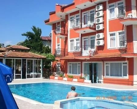 Red Rose ホテル オルデニズ