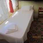 Red Rose Hotel