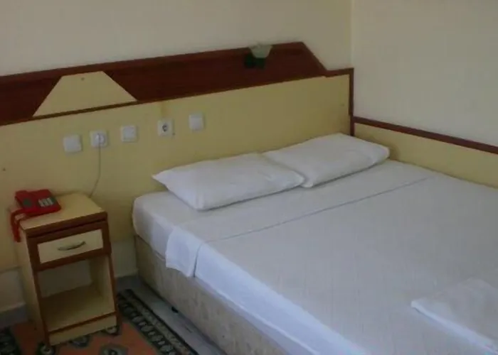 Red Rose Hotell Öludeniz