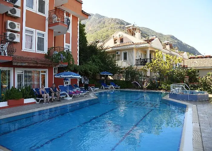 Red Rose 3* Öludeniz