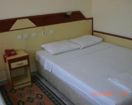 Hotel Red Rose 3*
