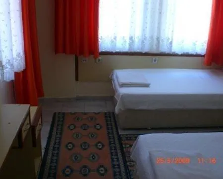 Hotel Red Rose