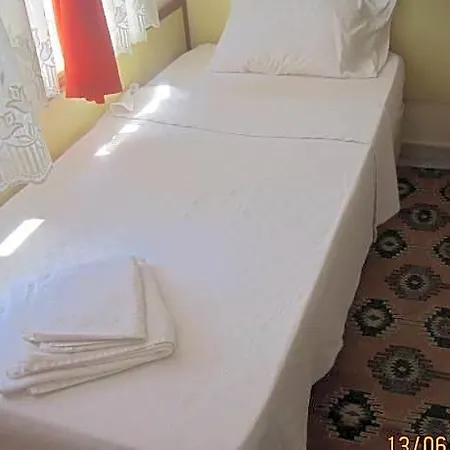 Hotel Red Rose